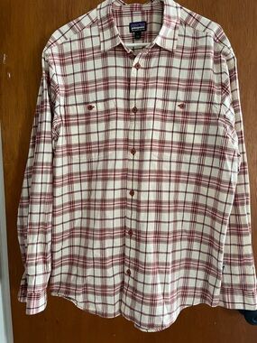 Patagonia Men's Cream & Red Plaid Button-Down Shirt